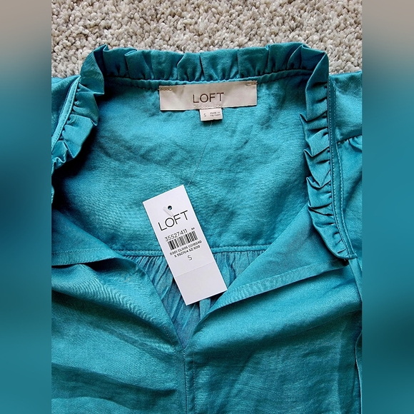 LOFT Ruffle Tie Neck Mixed Media Blouse Small - Picture 4 of 4